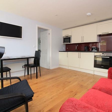 Beautiful Modern Apartment In Μπαθ Εξωτερικό φωτογραφία